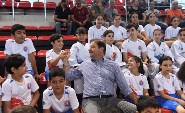 Maltepe Belediyesi'nden çocuklara 6 dalda ücretsiz spor kursu