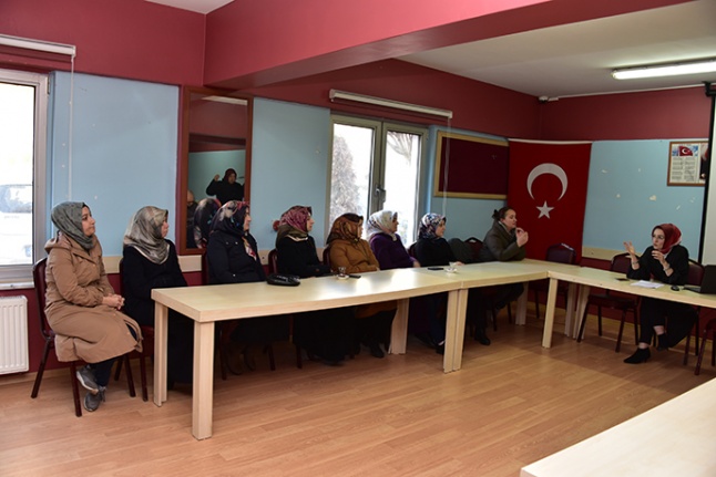 Tuzla'da Aile Destek Seminerleri Devam Ediyor