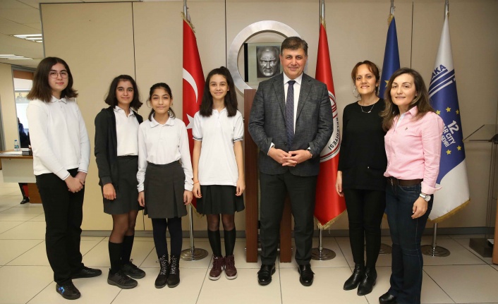 Karşıyakalı öğrencilerden uluslararası proje: 