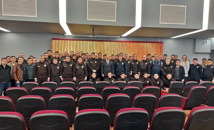 Maltepe'de Başarılı Polisler Ödüllendirildi