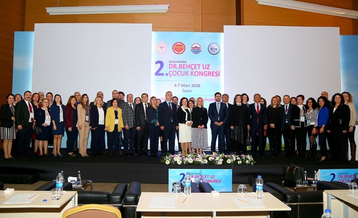 Uluslararası Çocuk Kongresi İzmir'de Başladı.