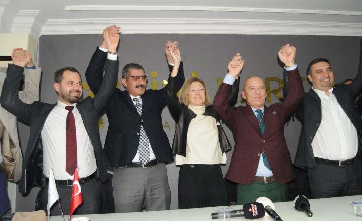 İYİ Parti Kartal'da Ses Getirdi