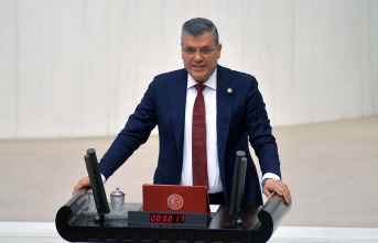 CHP Miletvekili Ayhan Barut'tan ücretli aşı...