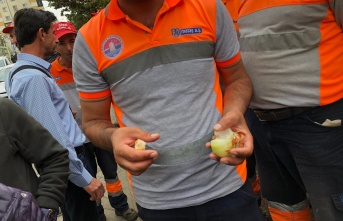 Maltepe Belediyesi işçileri Soğan Ekmekli Protesto...