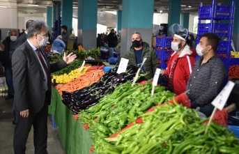 Tüm pazarlar açıldı,  Başkan denetime çıktı