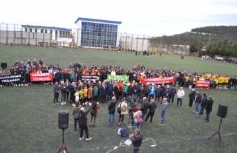 Maltepeli Genç Futbolcular Sahalarını istiyor