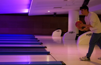 Tuzlalı gençlerin bowling kapışması