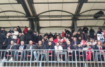 Küçükyalı Yelkenspor heyecan yarattı